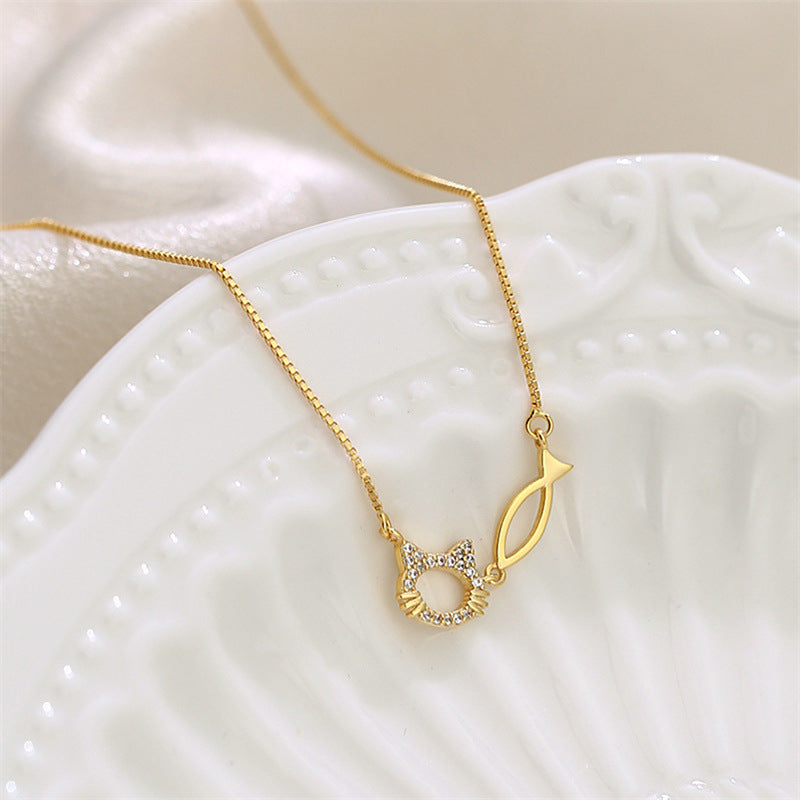 New Female Cat And Fish Necklaces Light Luxury